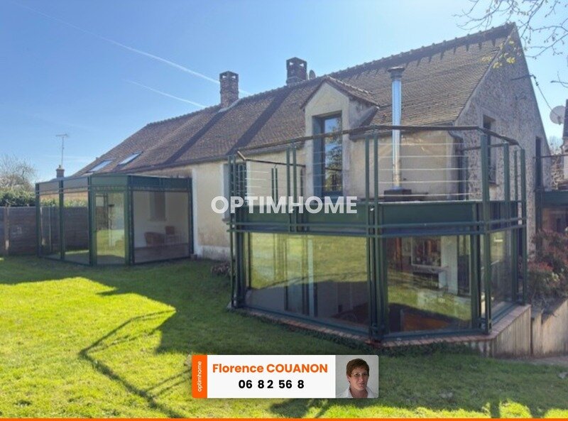 5 bedrooms House in Sainte-Mesme, France No. 194236