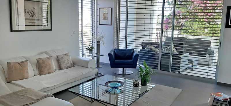 Imóvel comercial T4 em Limassol, Cyprus N.º 67980