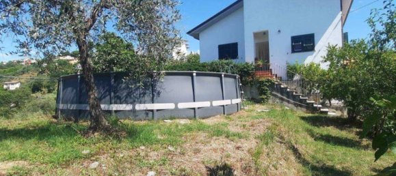 Apartamento de 3 dormitorios en Follo, Italy No. 287140 2