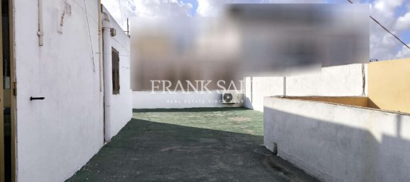 3 bedrooms Maisonette in Fgura, Malta No. 2076 12