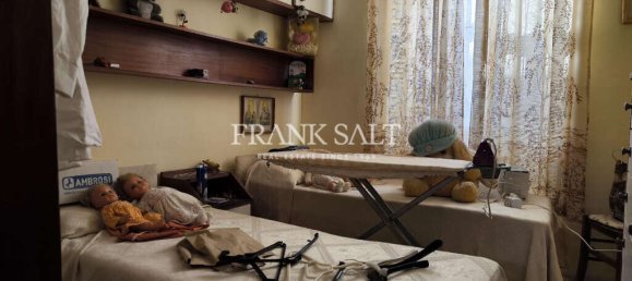 3 bedrooms Maisonette in Fgura, Malta No. 2076 21