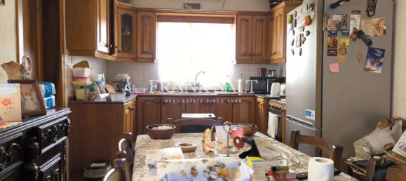 3 bedrooms Maisonette in Fgura, Malta No. 2076 14