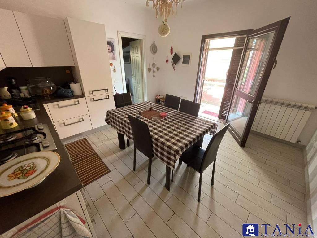 2 bedrooms House in Carrara, Italy No. 45480