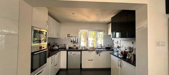 Villa de 4 dormitorios en Agios Tychonas, Cyprus No. 18958 11