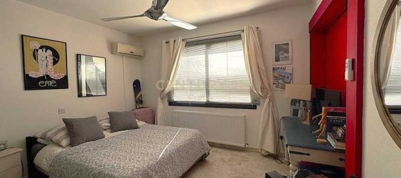 Villa de 4 dormitorios en Agios Tychonas, Cyprus No. 18958 15