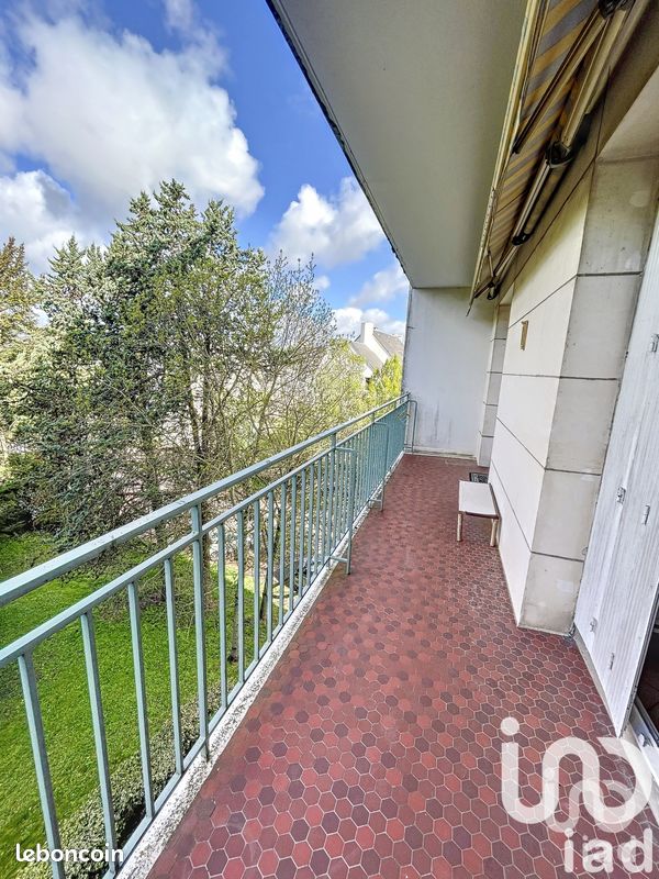 Apartamento de 3 dormitorios en Tours, France No. 227586