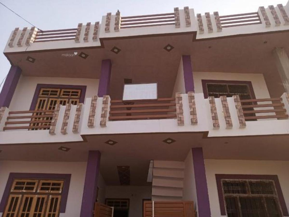 3 bedrooms House in Lucknow, India No. 14234