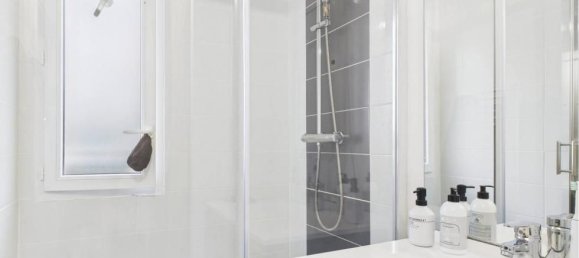 Casa de 3 dormitorios en Merignac, France No. 100301 7