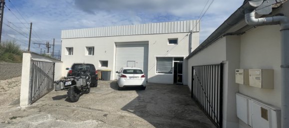 Gewerbliche Immobilie in Tours, France 153m², Nr. 263917 2