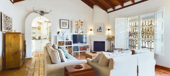 3 bedrooms House in La Quinta, Spain No. 149134 2