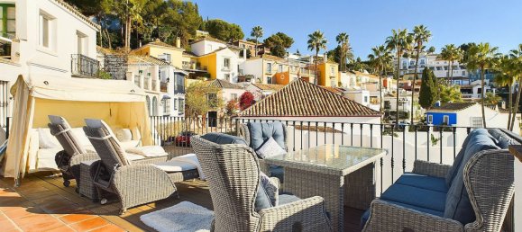 3 bedrooms House in La Quinta, Spain No. 149134 4