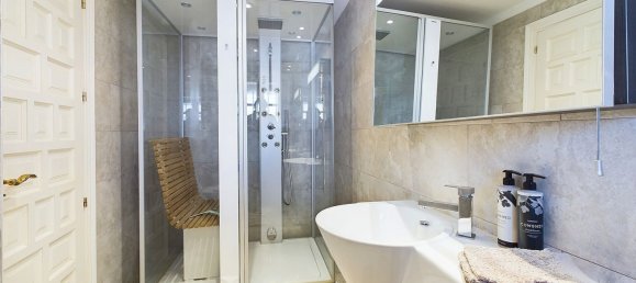 3 bedrooms House in La Quinta, Spain No. 149134 29