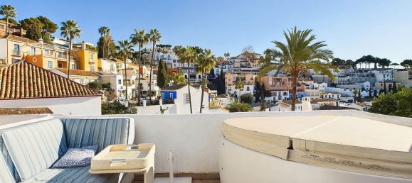 3 bedrooms House in La Quinta, Spain No. 149134 12