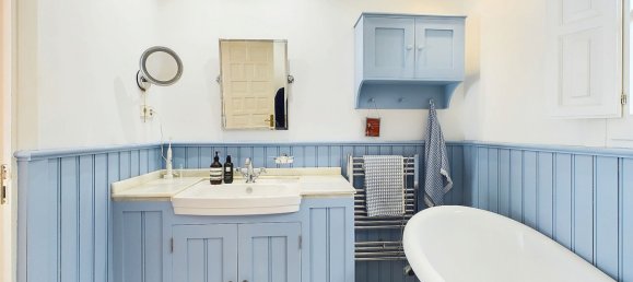 3 bedrooms House in La Quinta, Spain No. 149134 11