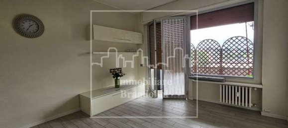 Apartamento de 3 dormitorios en Varese, Italy No. 361321 32