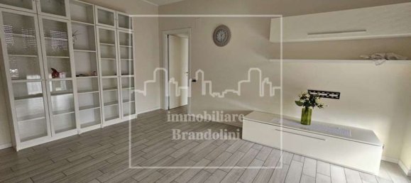 Apartamento de 3 dormitorios en Varese, Italy No. 361321 23