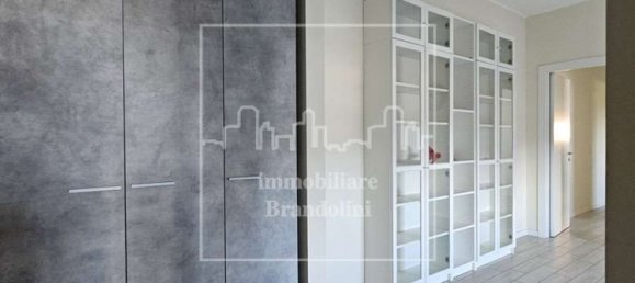 Apartamento de 3 dormitorios en Varese, Italy No. 361321 13