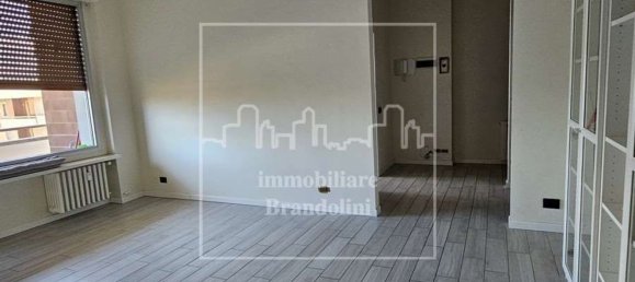 Apartamento de 3 dormitorios en Varese, Italy No. 361321 10