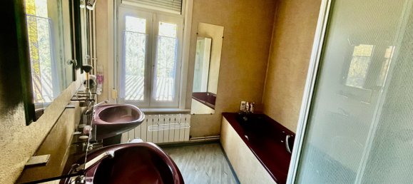 3 bedrooms House in Anzin, France No. 212959 8