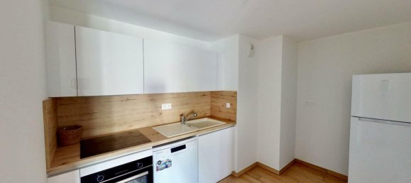 3 Schlafzimmer Wohnung in Orleans, France, Nr. 307949 2