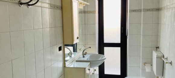 Apartamento de 3 habitaciónes en Carmagnola, Italy No. 213384 25