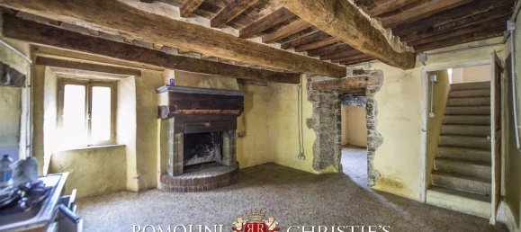 6 rooms House in San Giustino, Italy No. 279435 8