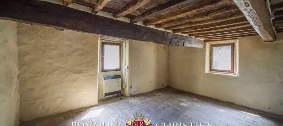 6 rooms House in San Giustino, Italy No. 279435 11