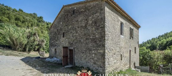 6 rooms House in San Giustino, Italy No. 279435 4