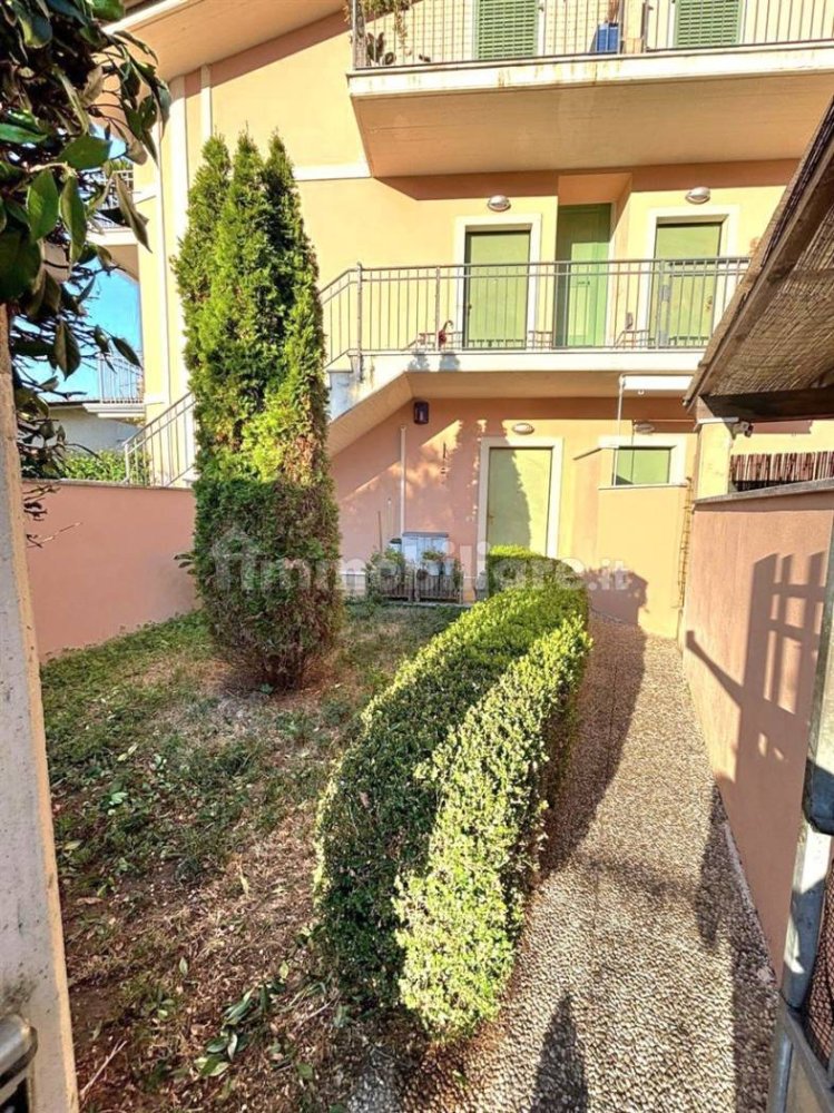 3 bedrooms Apartment in Massa, Italy No. 281437