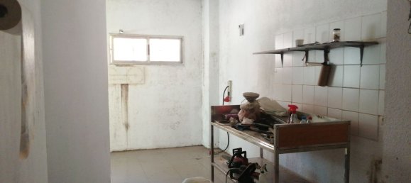 Gewerbliche Immobilie in Palma de Majorca, Spain 81m², Nr. 155341 4