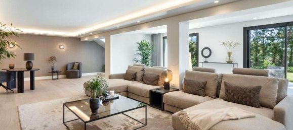 5 bedrooms Villa in Marbella, Spain No. 206902 20