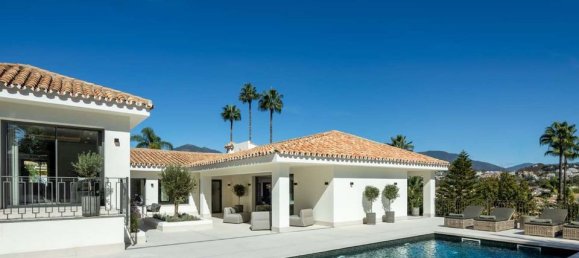 5 bedrooms Villa in Marbella, Spain No. 206902 17