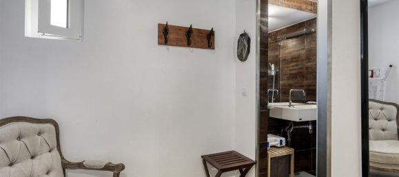 180m² Building in Lisbon, Portugal No. 89369 5