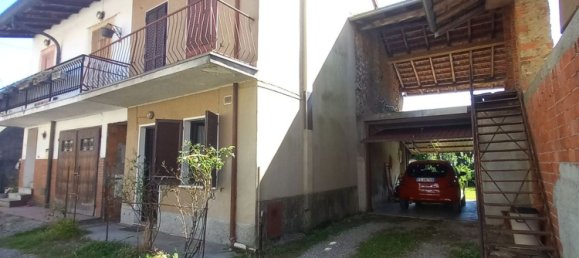 Casa de 4 dormitorios en Borgo Ticino, Italy No. 358077 2