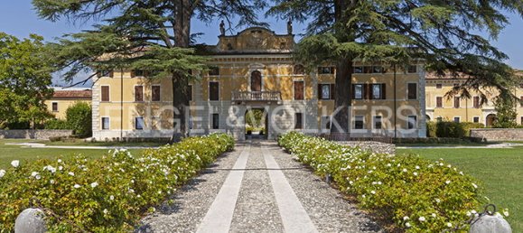 5 chambres Appartement à Sant'Ambrogio di Valpolicella, Italy No. 107489 11
