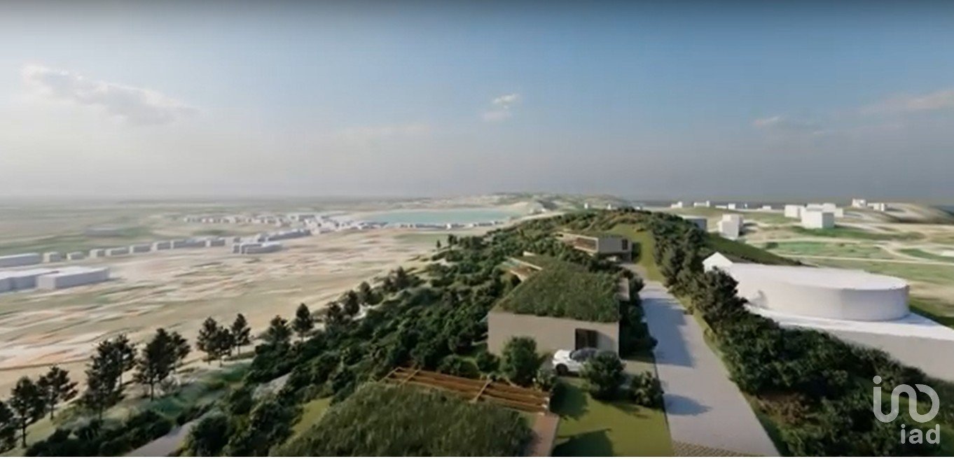  Land in Sao Martinho do Porto, Portugal No. 134612