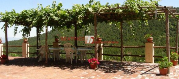 8 rooms House in Capannori, Italy No. 16950 6