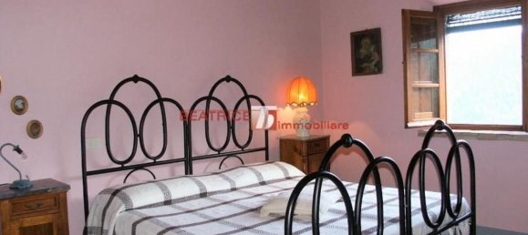 8 rooms House in Capannori, Italy No. 16950 14
