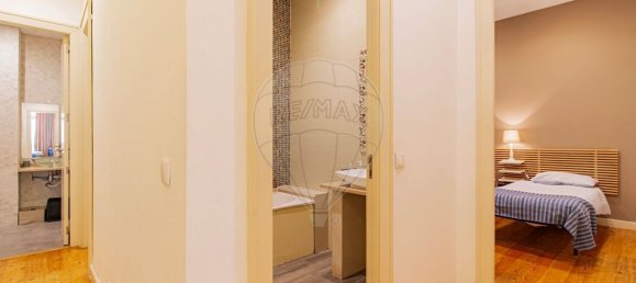 3 bedrooms Apartment in Lisbon, Portugal No. 9742 14