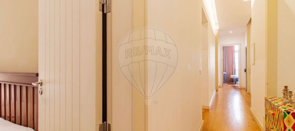 3 bedrooms Apartment in Lisbon, Portugal No. 9742 9