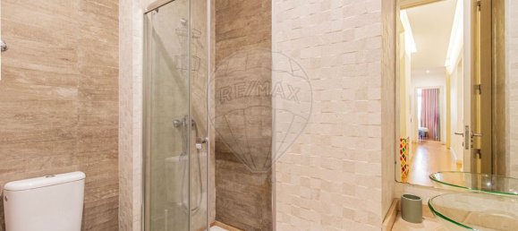 3 bedrooms Apartment in Lisbon, Portugal No. 9742 17