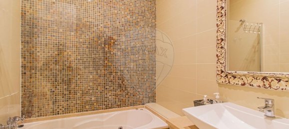 3 bedrooms Apartment in Lisbon, Portugal No. 9742 18