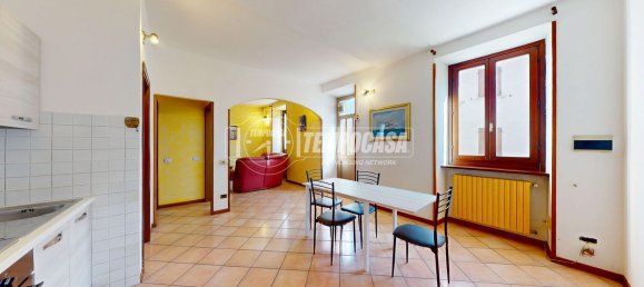 2-salle Appartement à Olgiate Comasco, Italy No. 313810 6