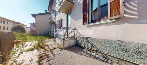 2-salle Appartement à Olgiate Comasco, Italy No. 313810 9