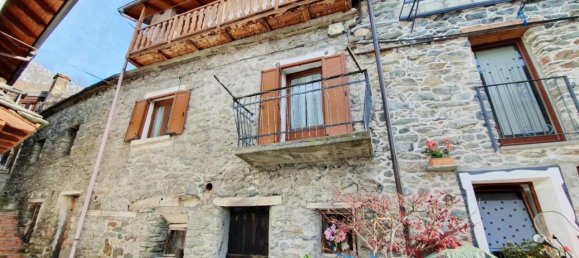 2 rooms Apartment in Saint Vincent, Italy No. 86199 3