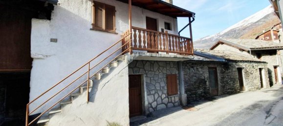 2 rooms Apartment in Saint Vincent, Italy No. 86199 2