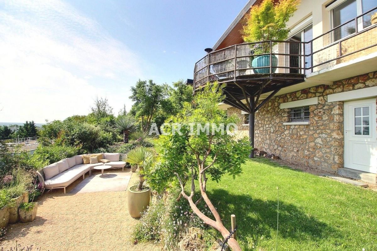 3 bedrooms House in Andresy, France No. 291740