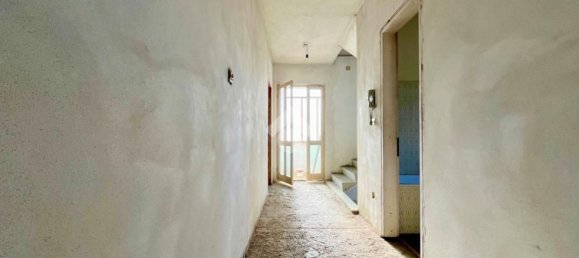 Дом с 4 комнатами в Удине, Италия № 160762 21