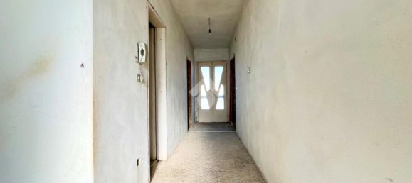 Дом с 4 комнатами в Удине, Италия № 160762 20