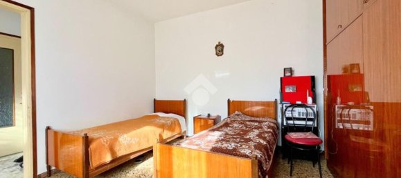 Дом с 4 комнатами в Удине, Италия № 160762 15